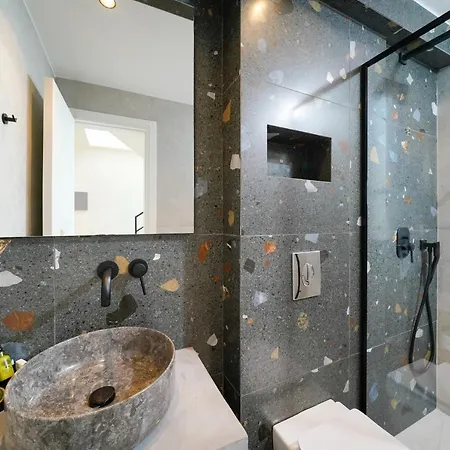 Azzure Luxury