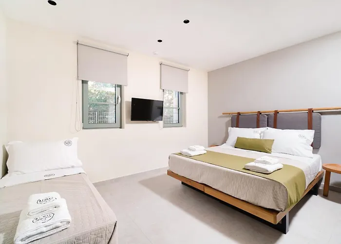 Azzure Luxury Hotel *