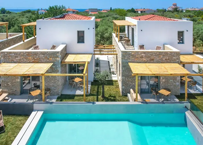 Azzure Luxury Hotel *