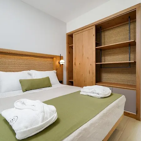 Azzure Luxury Ποτός