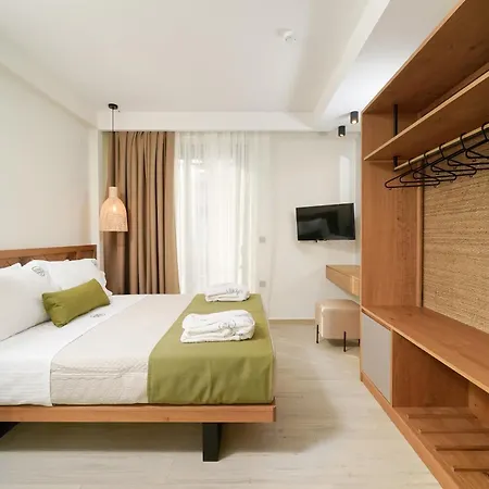 Azzure Luxury Hotel *