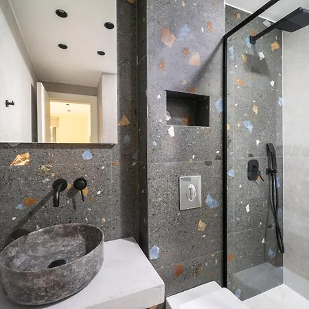 Azzure Luxury Hotel