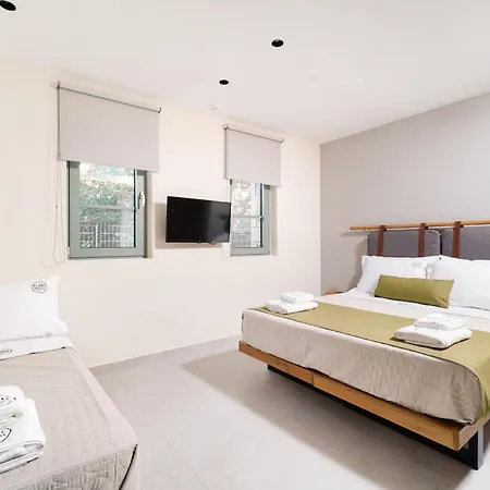 Azzure Luxury Hotel *