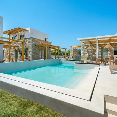 Azzure Luxury Hotel *